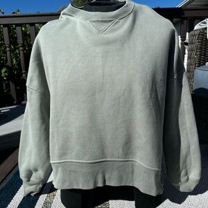 Abercrombie crewneck